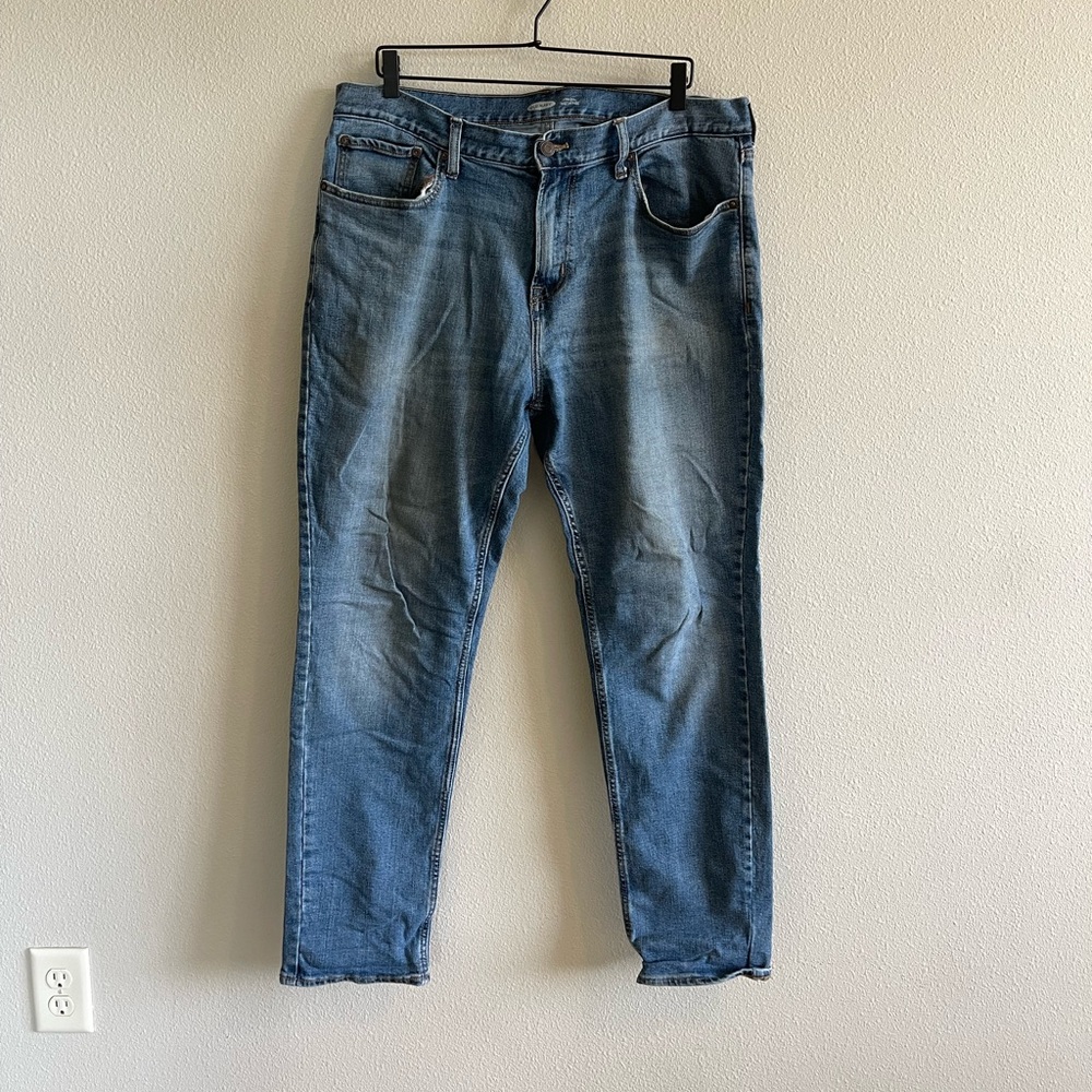 OLD NAVY Athletic Blue Jeans